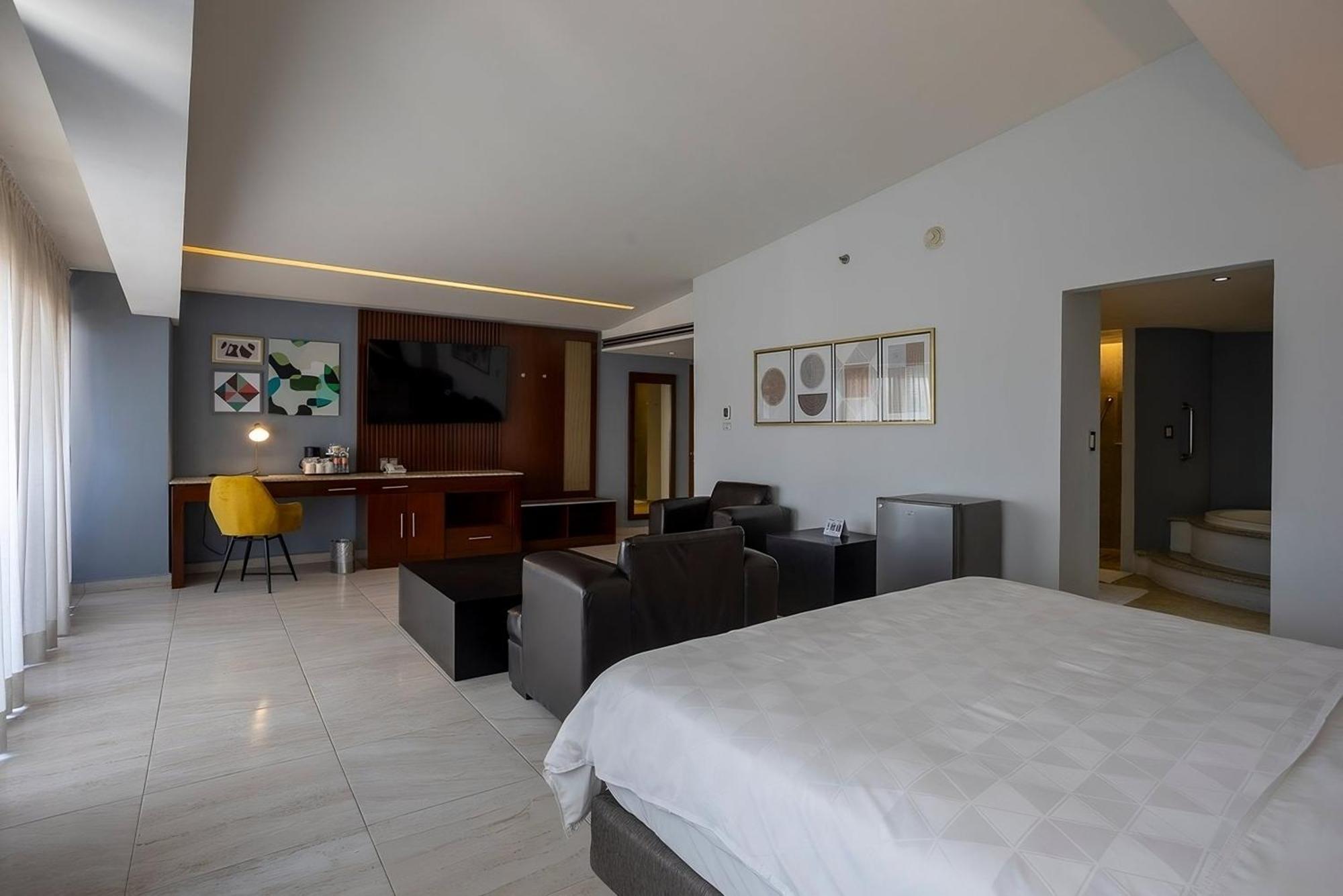 Holiday Inn Puebla Finsa By Ihg Exteriér fotografie